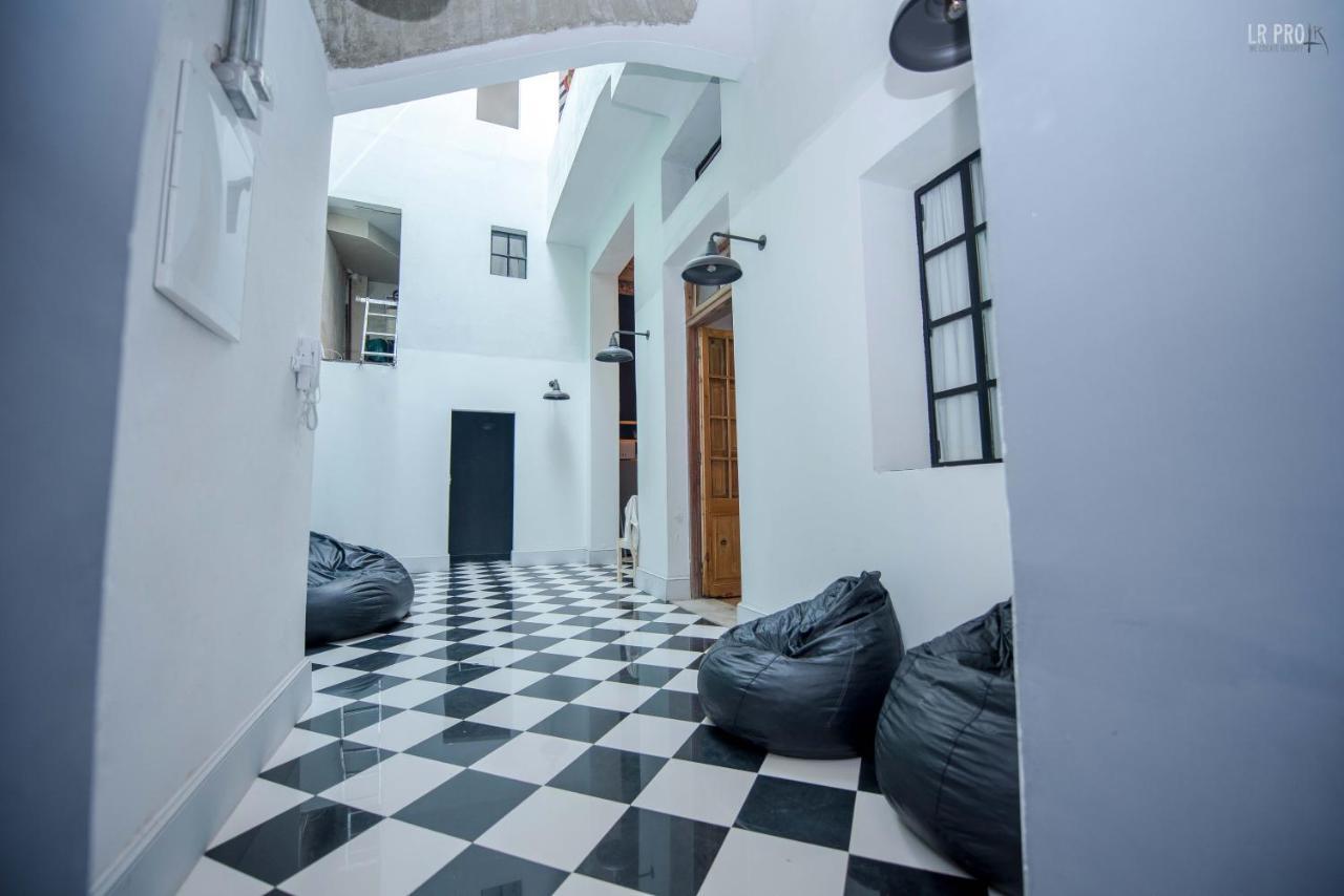 AHIVÁ Espacio Temporal Montevidéu Exterior foto